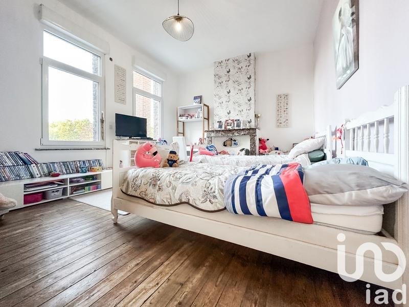 Maison - 210 m² - 9 pièces