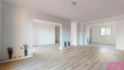 Appartement - 89 m² - 5 pièces