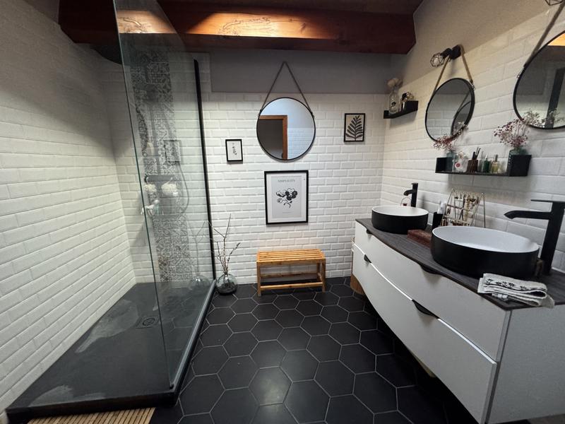 Maison ancienne - 228 m² - 7 pièces