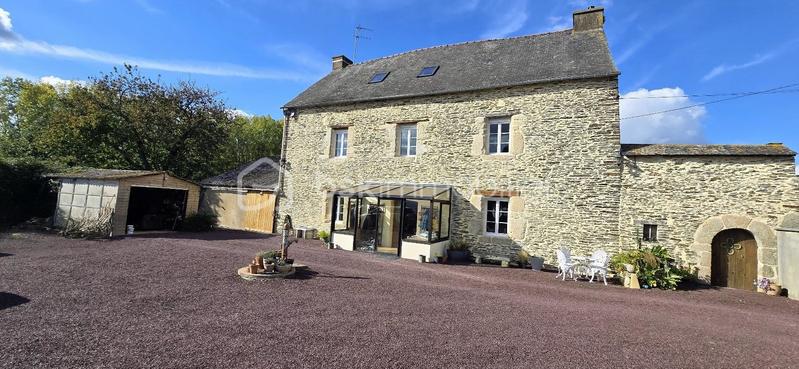 Longère - 182 m² - 5 pièces