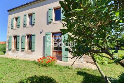 Maison - 157 m² - 6 pièces