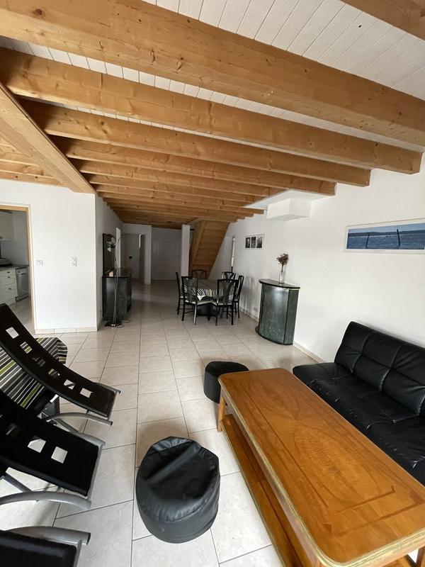 Maison - 207 m² - 6 pièces