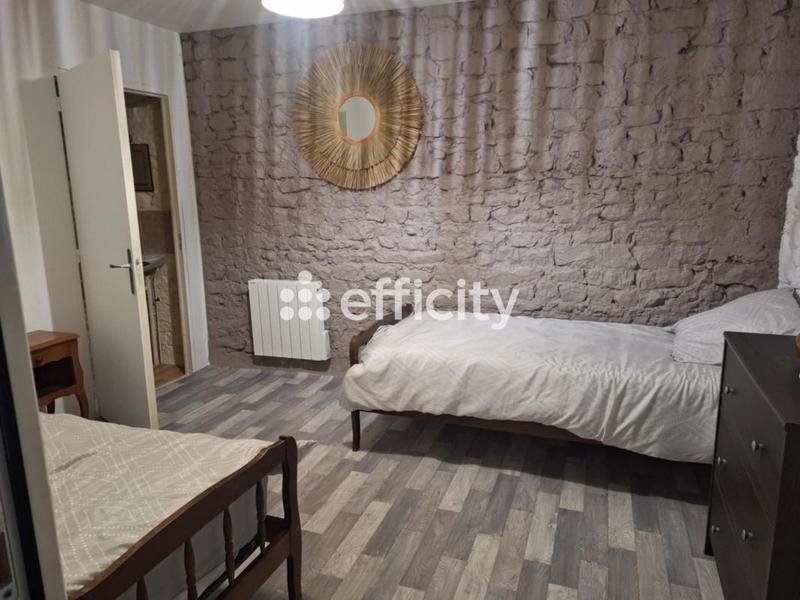 Maison - 248 m² - 8 pièces