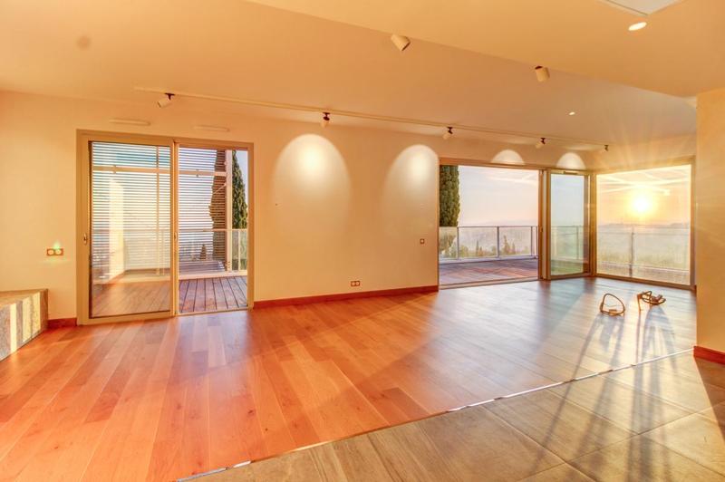 Penthouse - 99 m² - 3 pièces