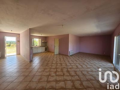 Maison - 104 m² - 4 pièces