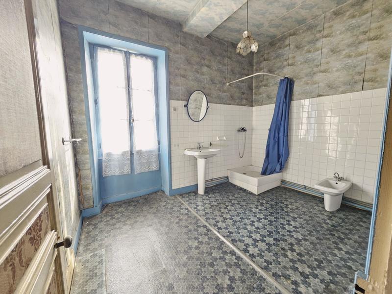 Maison en pierre - 125 m² - 5 pièces