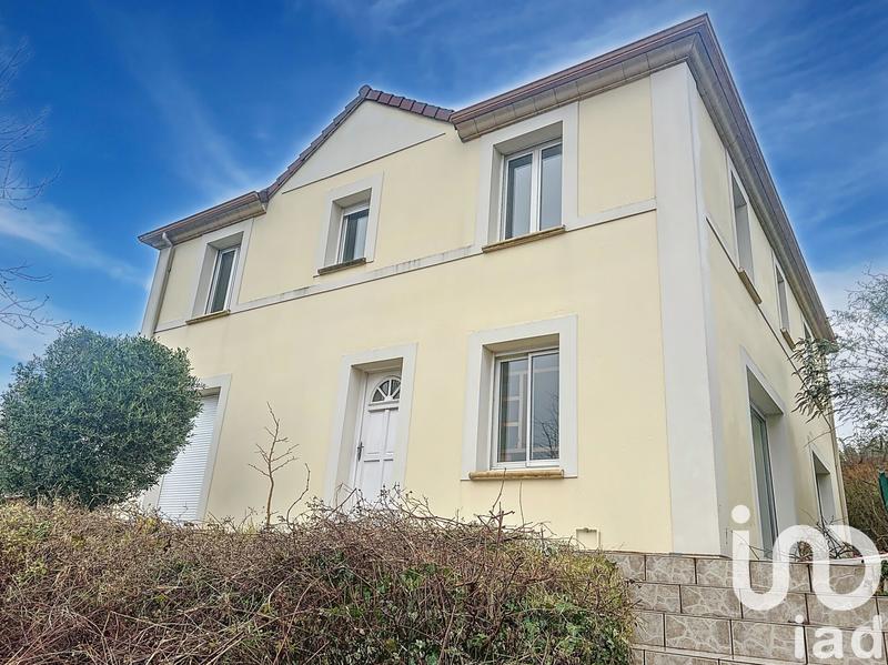 Maison - 180 m² - 6 pièces