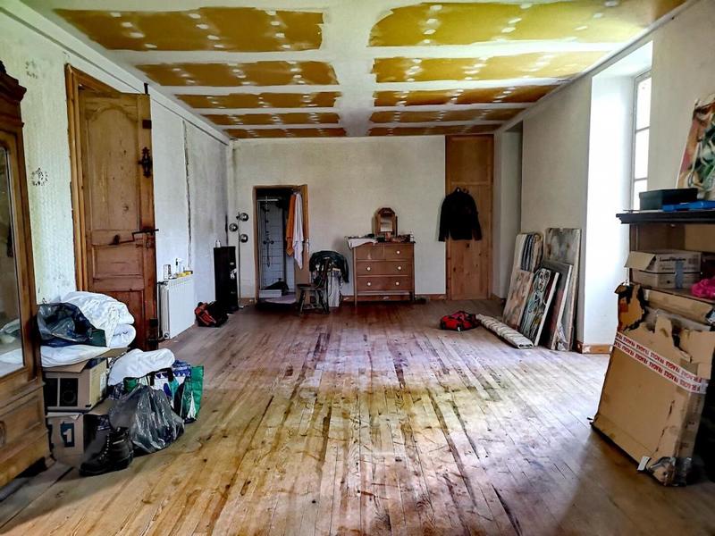 Maison - 410 m² - 8 pièces