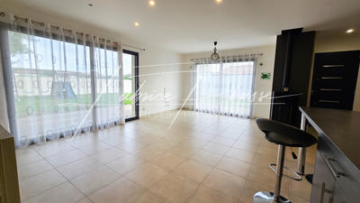 Maison - 96 m² - 4 pièces