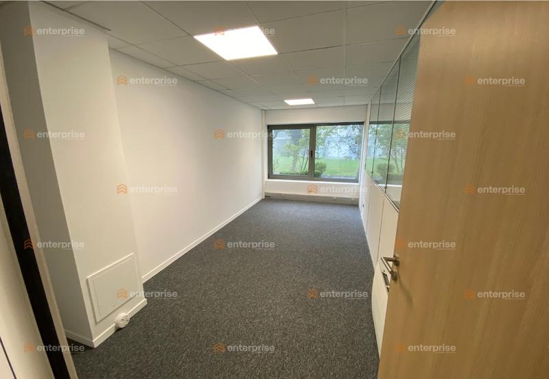Bureau - 147 m²
