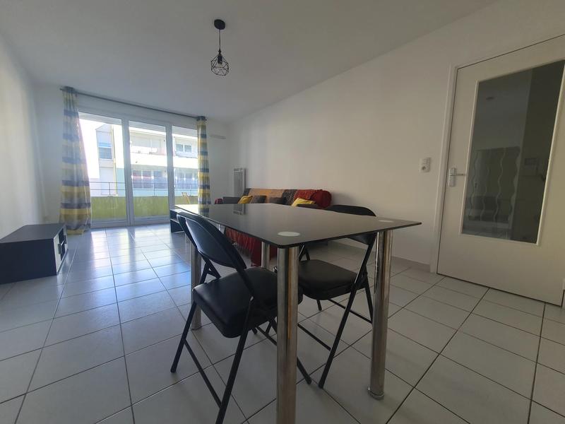 Appartement - 60 m² - 5 pièces