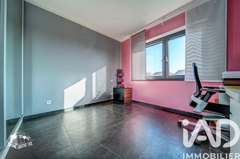 Maison - 230 m² - 6 pièces
