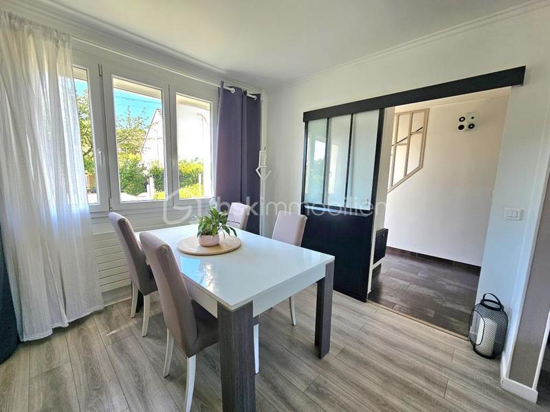 Maison - 95 m² - 6 pièces