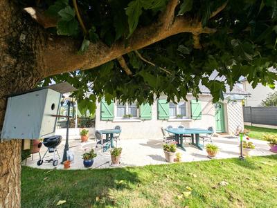 Maison - 90 m² - 5 pièces