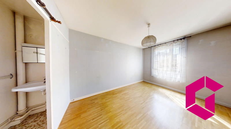 Appartement - 105 m² - 5 pièces