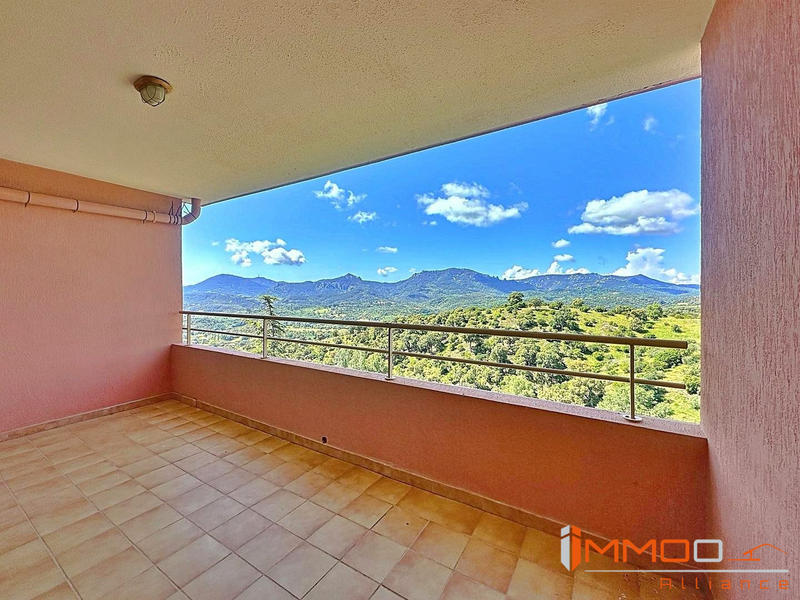 Appartement - 80 m² - 3 pièces