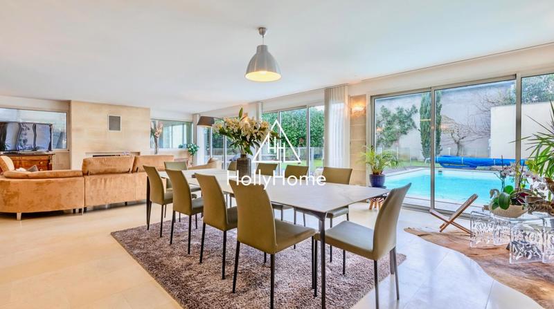 Maison ancienne - 237 m² - 7 pièces