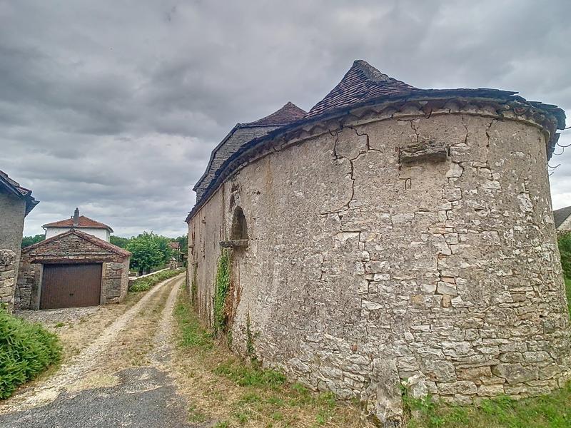 Maison - 300 m² - 7 pièces