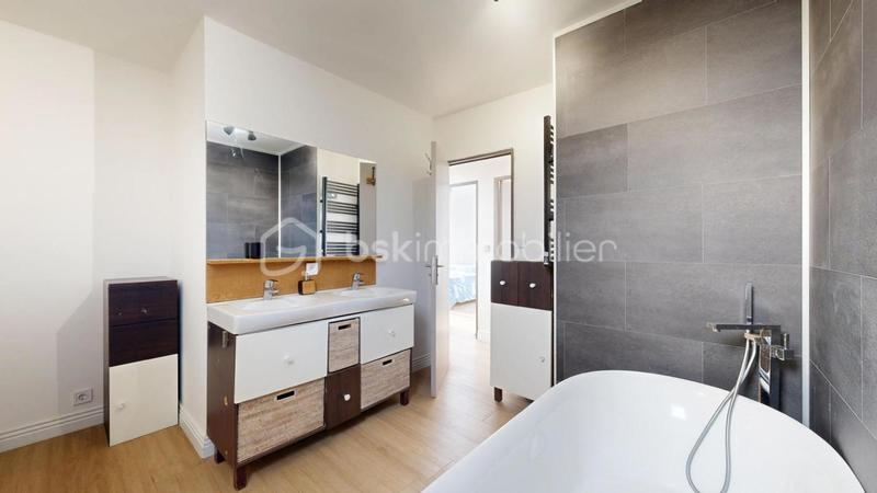 Maison de ville - 110 m² - 4 pièces