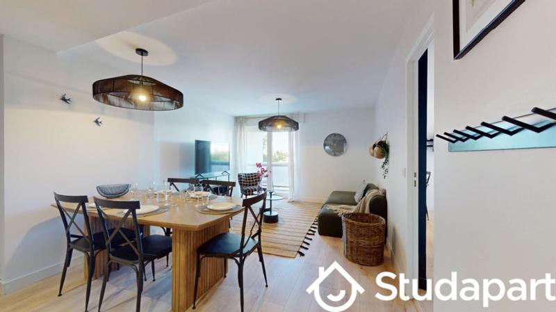 Chambre - 14 m² - 1 pièce