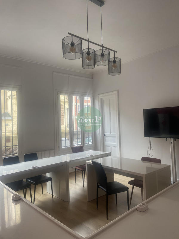 Appartement - 85 m² - 3 pièces