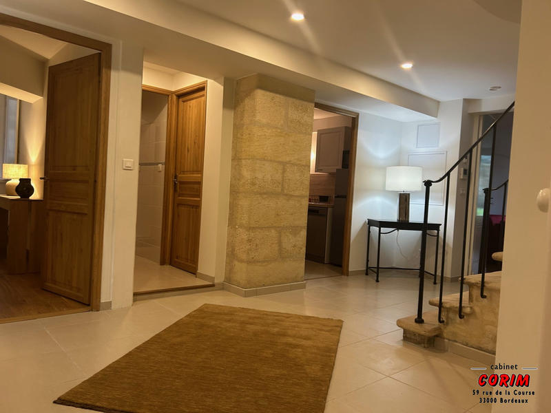 Appartement - 82 m² - 3 pièces