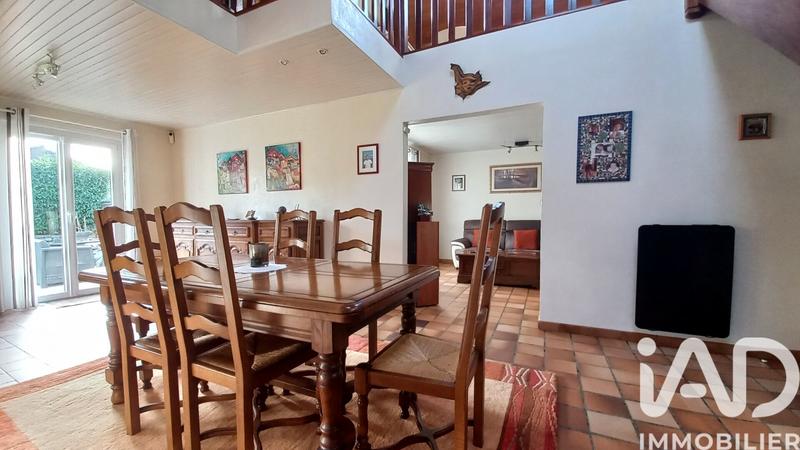 Maison - 107 m² - 6 pièces