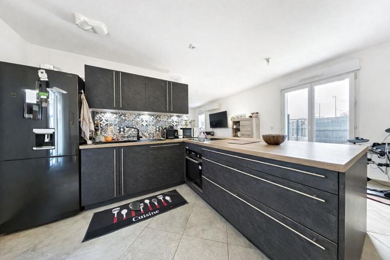 Maison - 80 m² - 5 pièces