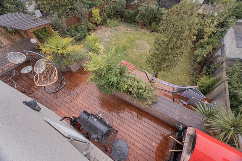 Maison - 300 m² - 10 pièces