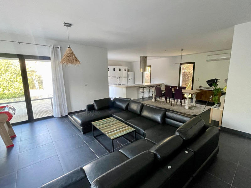 Maison - 195 m² - 5 pièces