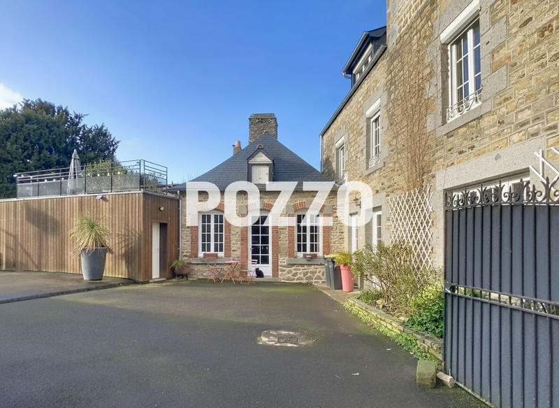 Maison - 215 m² - 12 pièces