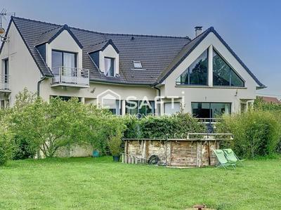 Maison - 212 m² - 7 pièces