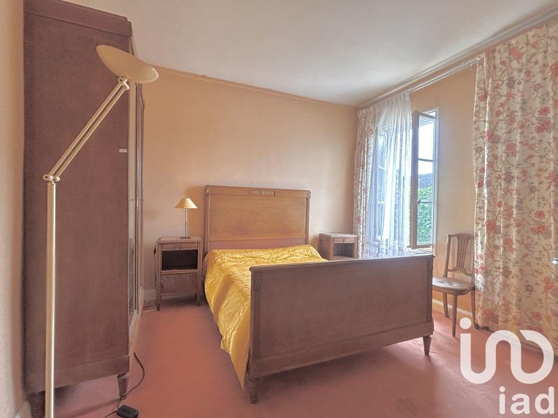 Maison - 210 m² - 9 pièces