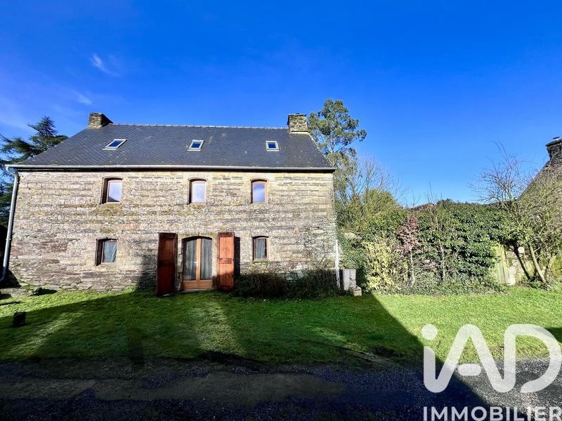 Maison - 234 m² - 12 pièces