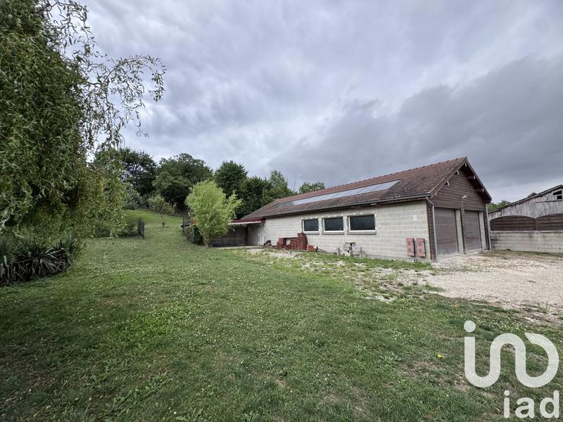 Maison - 235 m² - 6 pièces