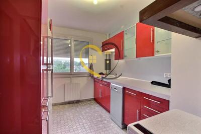 Appartement - 75 m² - 3 pièces