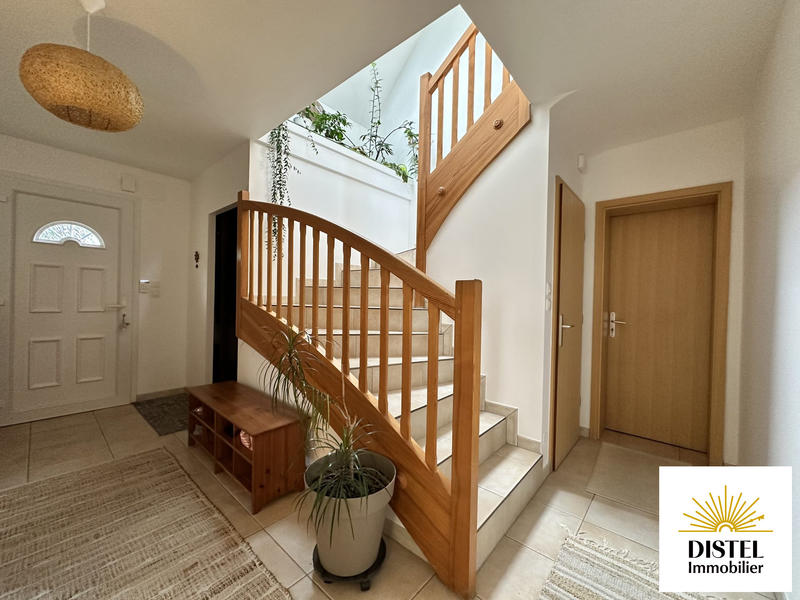 Maison - 123 m² - 6 pièces