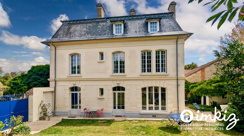 Maison - 275 m² - 10 pièces