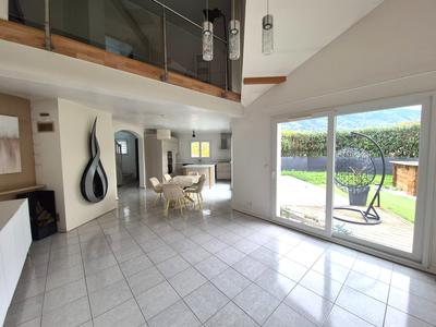 Maison - 173 m² - 7 pièces