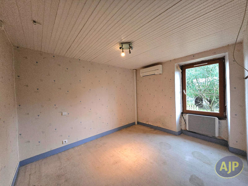 Maison - 150 m² - 7 pièces