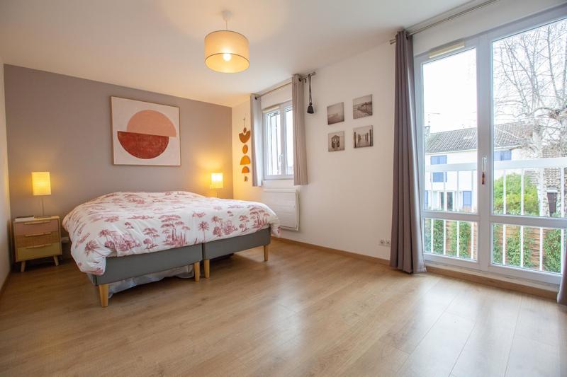 Maison - 140 m² - 6 pièces