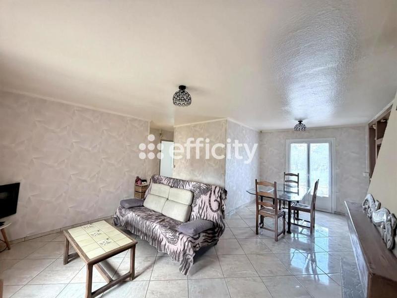 Maison - 100 m² - 6 pièces