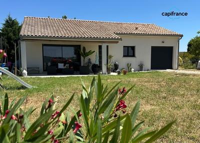 Maison - 97 m² - 5 pièces