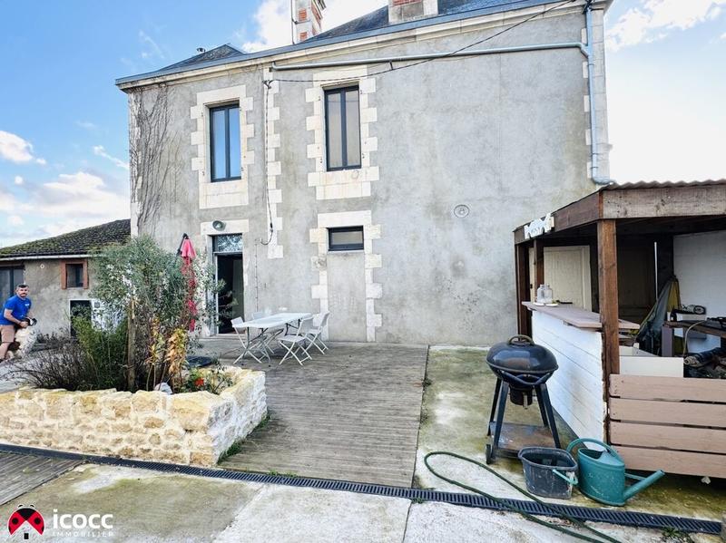 Maison - 149 m² - 8 pièces