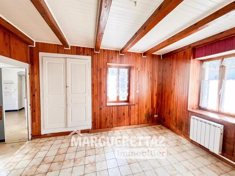 Maison de village - 280 m² - 4 pièces