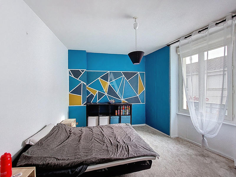 Maison - 90 m² - 5 pièces