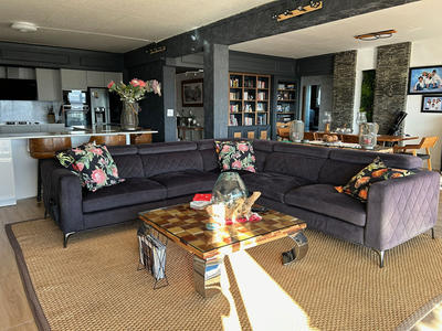 Appartement - 166 m² - 4 pièces