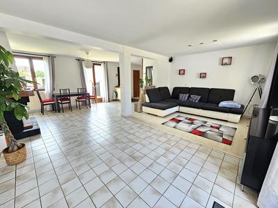 Maison - 149 m² - 7 pièces