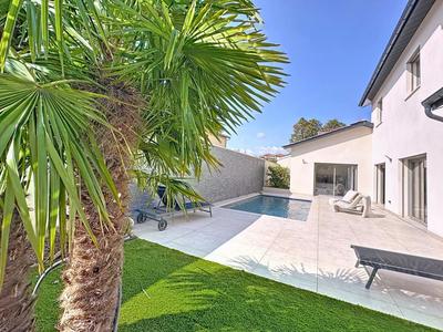 Villa - 125 m² - 5 pièces