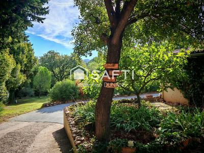 Maison - 226 m² - 6 pièces